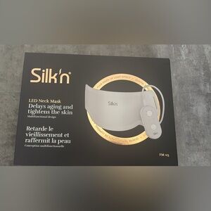 NWOT Silk'n LED Neck Mask in sealed box